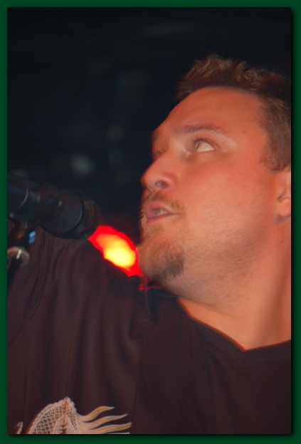 399x599 pixels (52K)